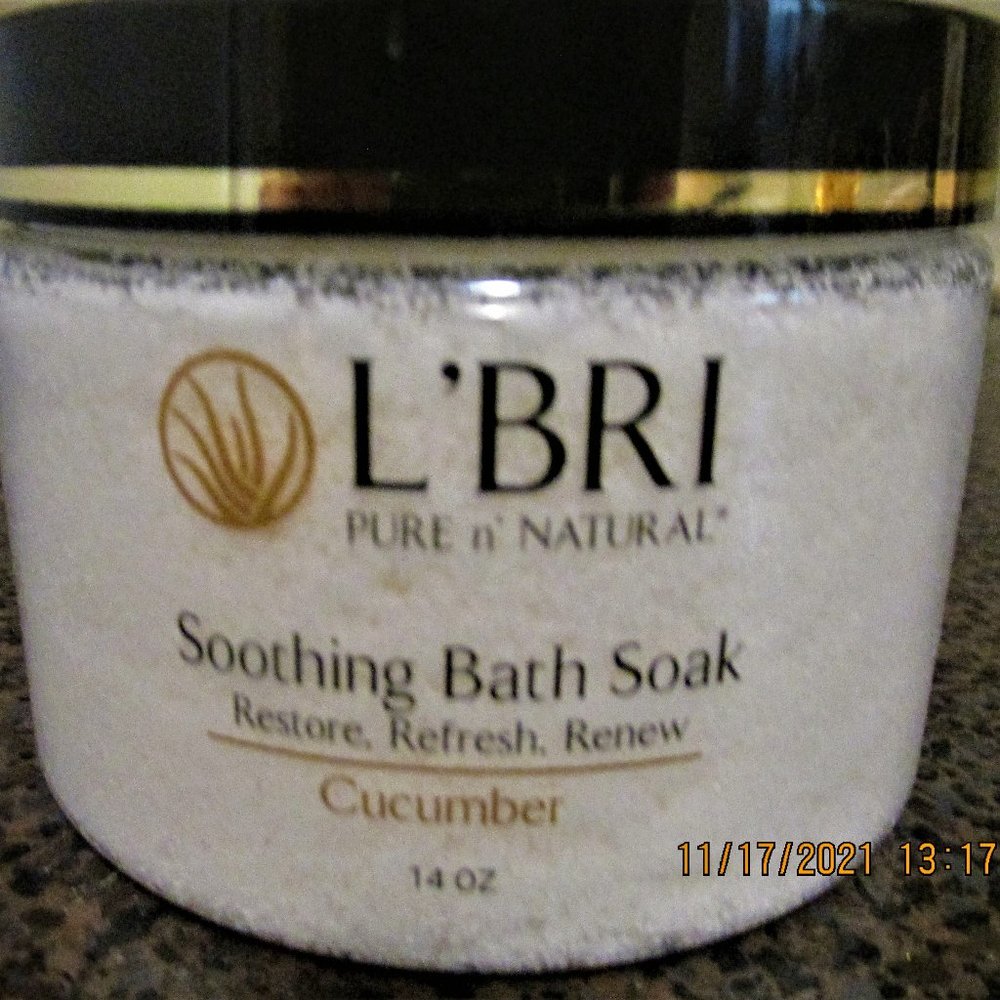 L'BRI Pure & Natural Soothing Bath Soak Cucumber